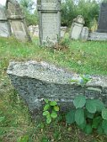Dubove-tombstone-128