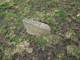 Iza-tombstone-05