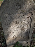 Nevetlenfolu-tombstone-11