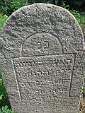 Nevetlenfolu-tombstone-40