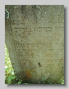 Nyzhni-Vorota-Cemetery-stone-007