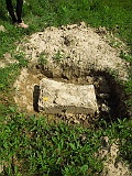 Onok-tombstone-190