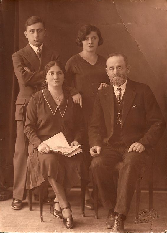 Seliger Family, circa 1932