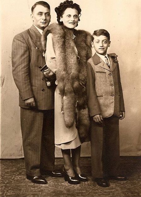 Seliger Family, 1947