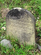 Turi-Remety-Cemetery-stone-006