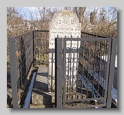 Vynohradiv-new-cemetery-012