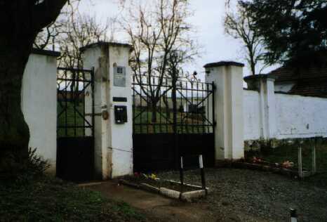 The entry of the cemetery.