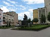 Statue of Tarac Schevchenko on Ulica Kojcicuszki with passage to old Jewish area at back