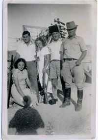 Aharon Bida Ilan (2<sup>nd</sup> from right), 1935