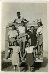 Youngsters, 1943
