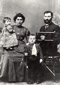 Gotlibovich family in 1910