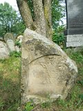 Dubove-tombstone-009