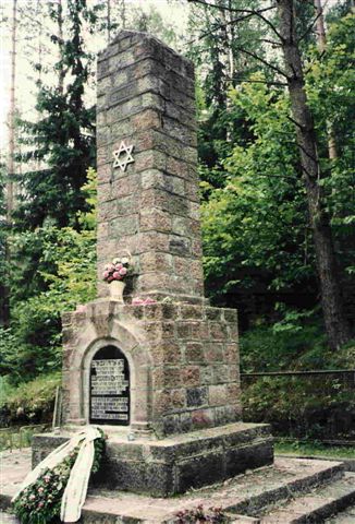 Dusetos Monument