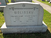WOLINSKY-Lizzie-and-Isaac