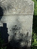 Hat-Cemetery-stone-038