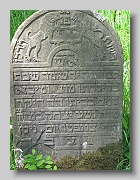 Holubyne-Cemetery-stone-360