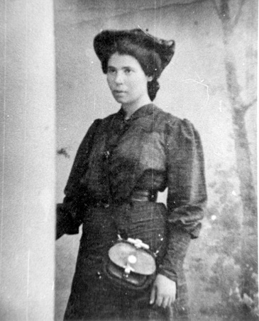 chana_izraeli, teacher 1903