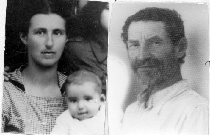 Avraham Moshe & Zipora Reznik & son Akiva