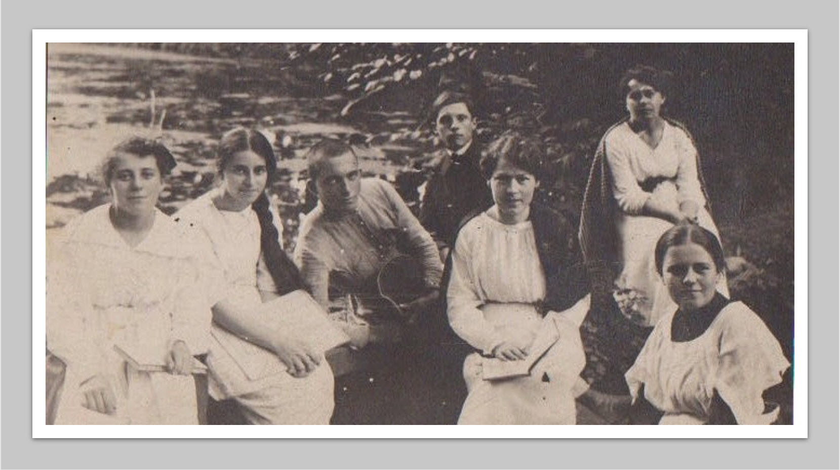 Ben Fishman from Mervits hanging with Shulman sisters from Mlynov along Ikva River, before 1920
