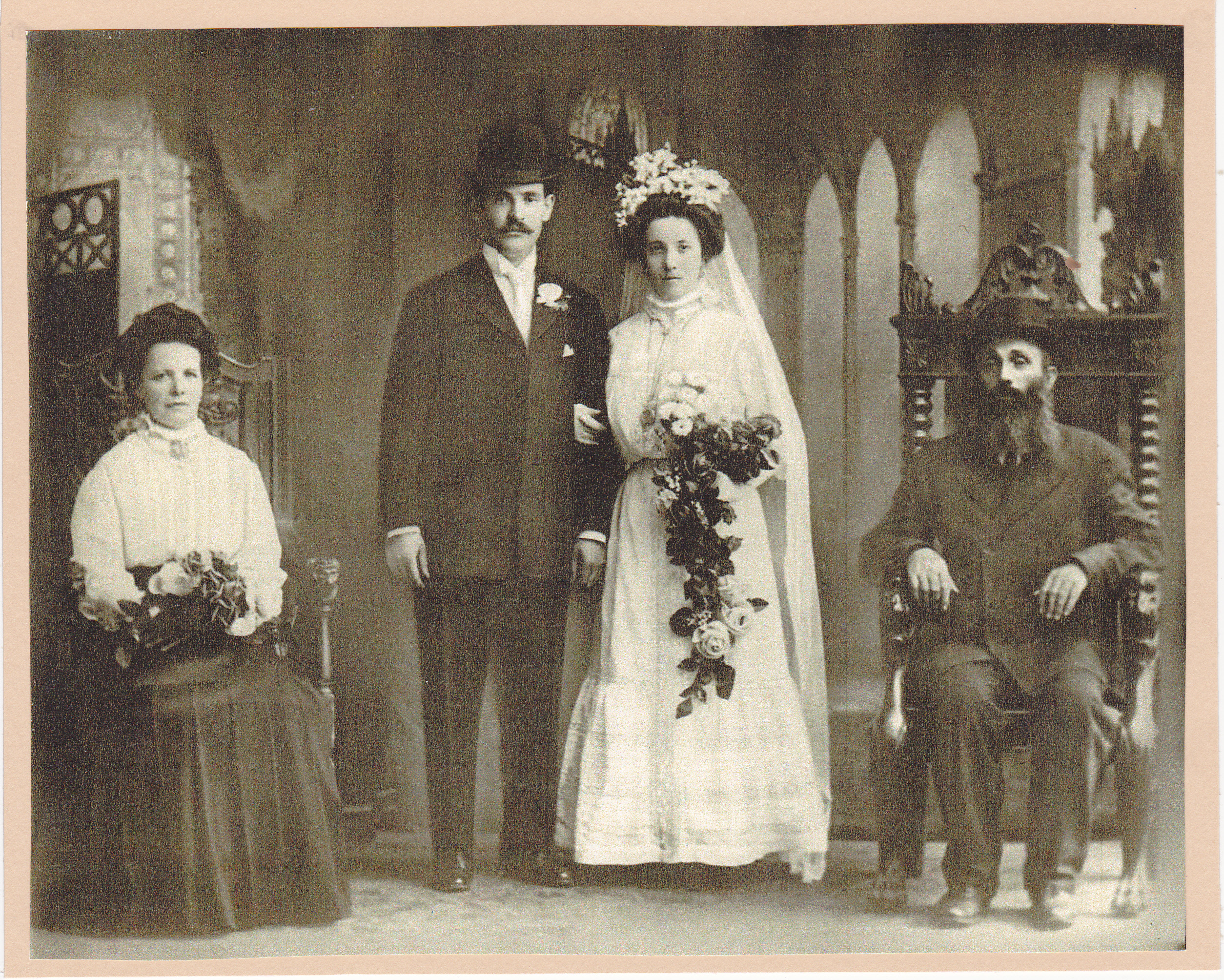Bessie and David Hurwitz at daughters wedding circa 1910