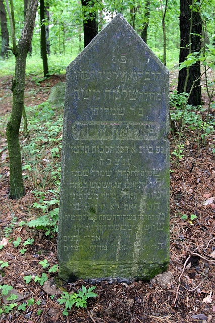 Gravestone of Rabbi Barelkowski