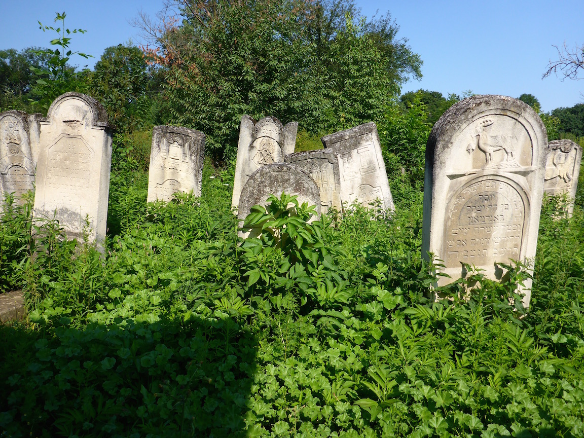 cemetery019