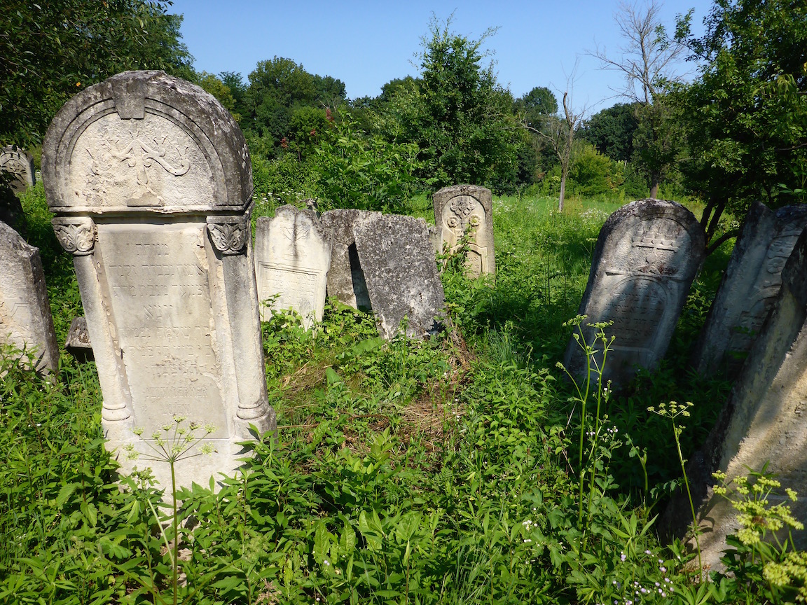cemetery062