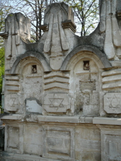 Large Grave 1