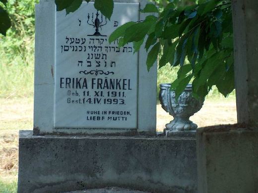 Headstone of Erika Fränkel, 1911–1993