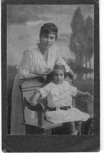 Mina and Rosi DLUGACZ of Radautz, Bukowina, 1919.