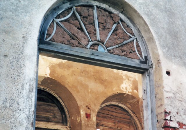 Detail of the Siaulenai Manor
                              House Orangery, 2002