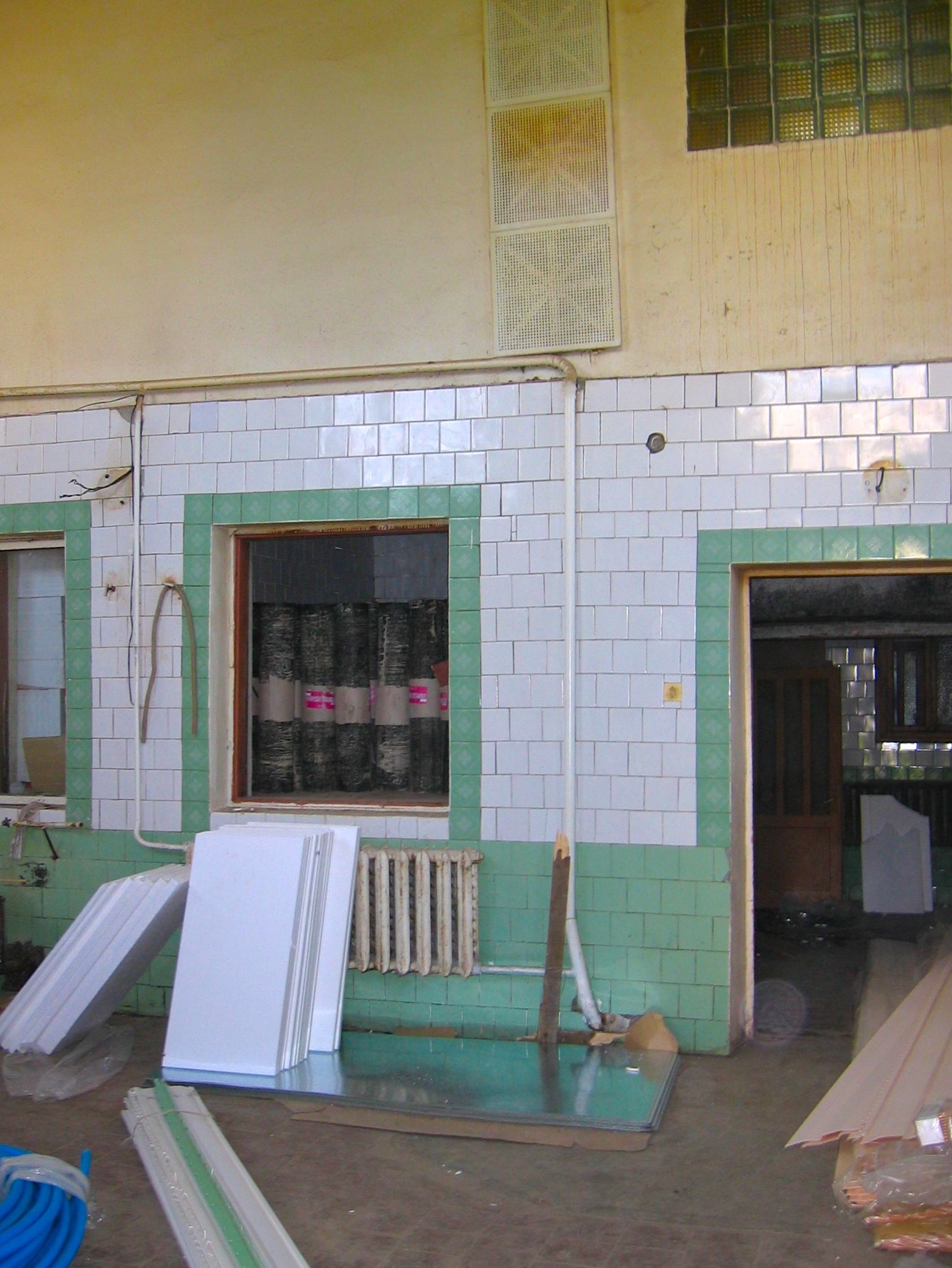 synagogue interior
                        (ground floor)