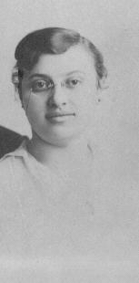 Lena Reiter c 1915