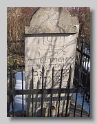 Vynohradiv-new-cemetery-019