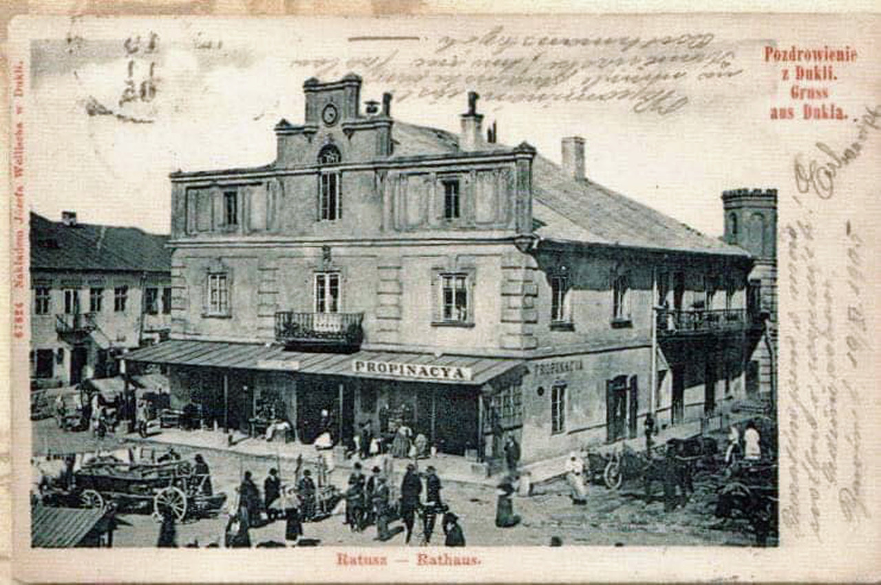 Old
        Postcard Fig9