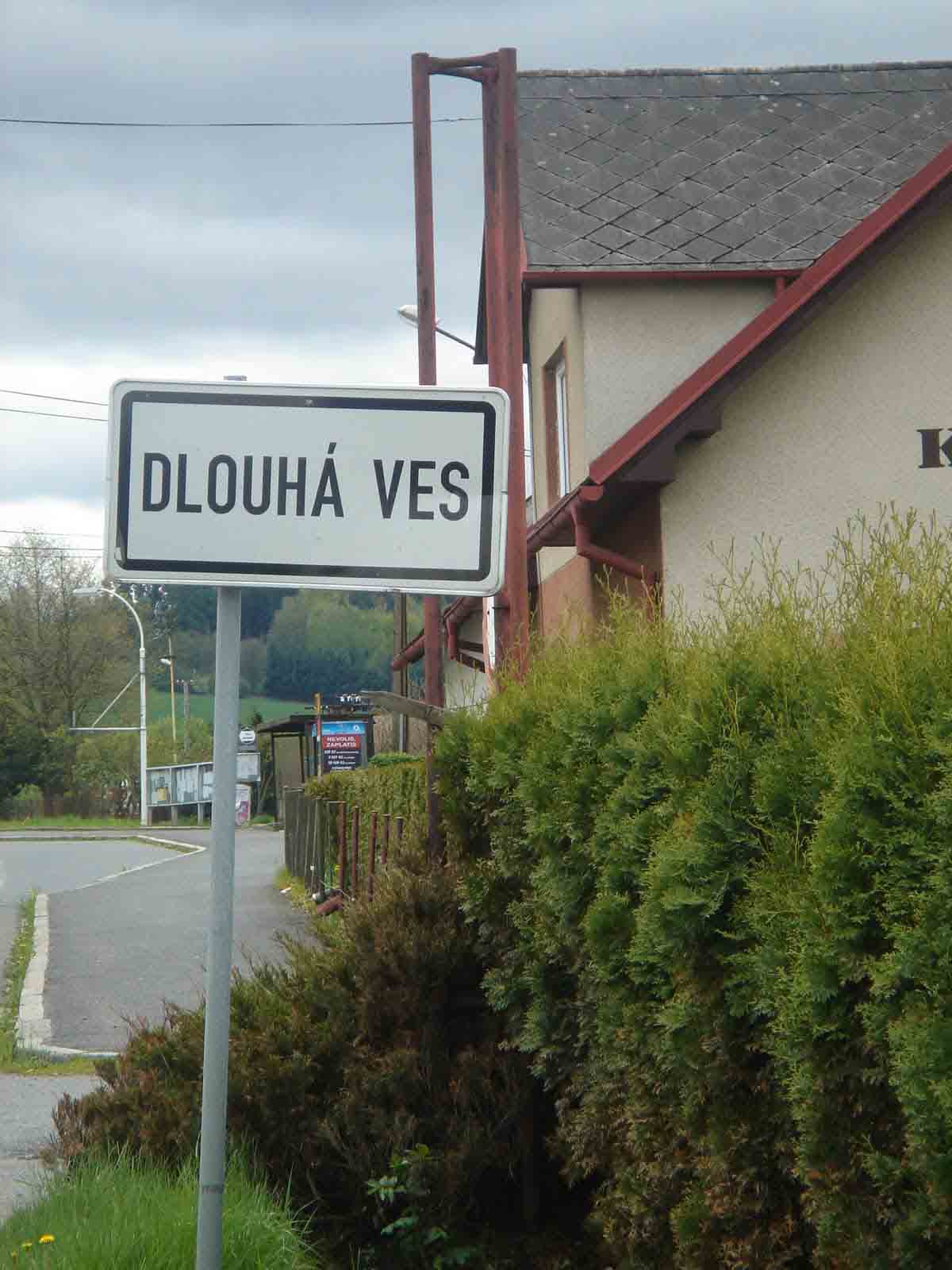 Entering Dlouha Ves