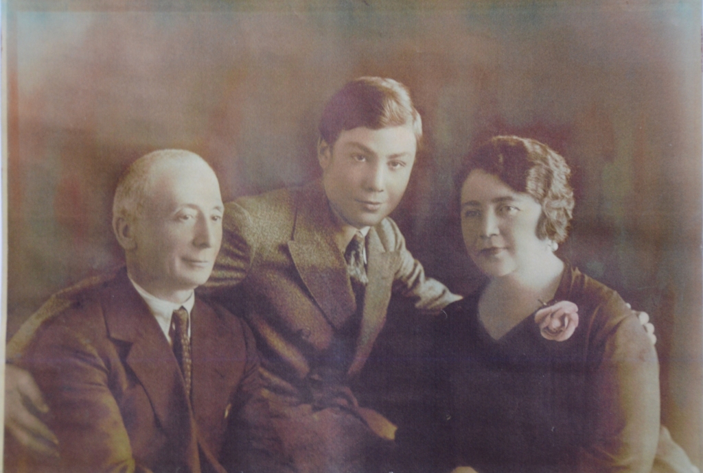 Trotsky Family Photo.