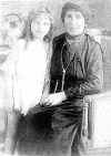 Przeworsk Sara Feiga and Anne.jpg (40714 bytes)