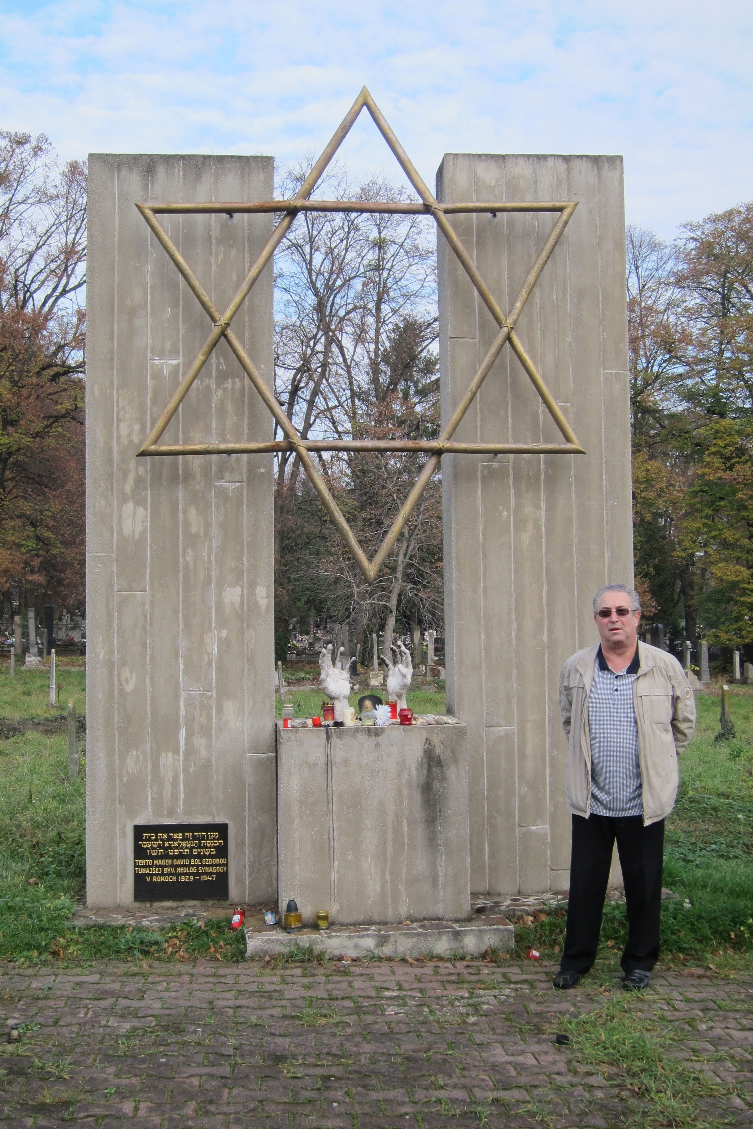 Tomas Tesser in Cemetery 2013