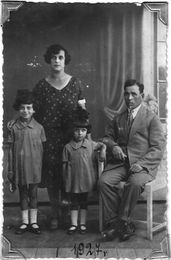 Family Group Photos of Lyakhovichi Families