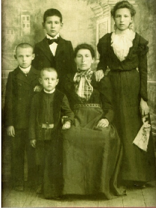The Lifschitz family of Lyakhovichi