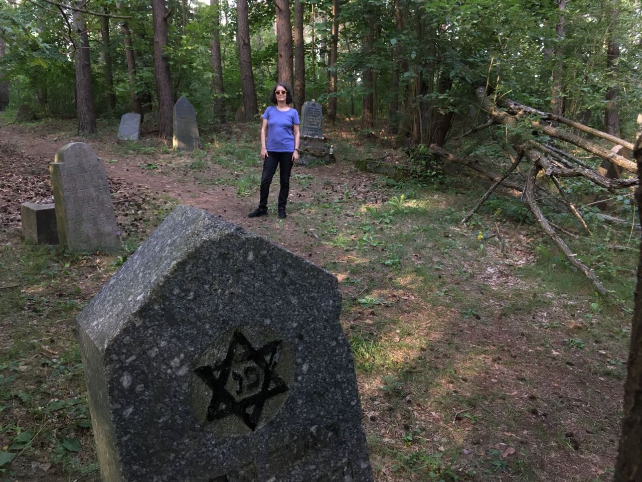Joy at
                                Jewish Cemetery in Narewka