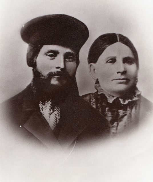 Yossel
                              and Sarah Levitsky