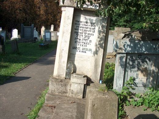 Headstone of Itzhak Sindel