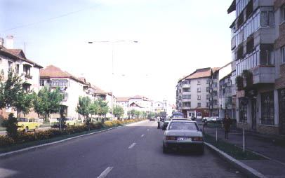 Strada Putnei . This street leads to the Great Temple which can barely be seen in the background. Going in the opposite direction, it leads to Putna -…