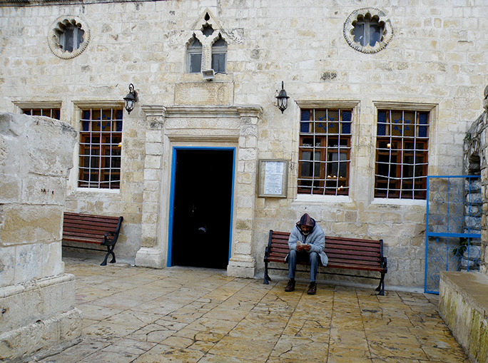 Ari Ashkenazi Synagogue, (photo: RoyLindman)