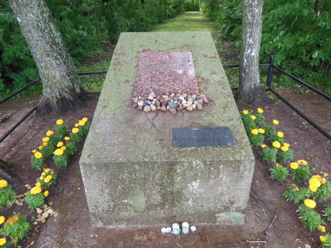 Keidan Mass Grave Site