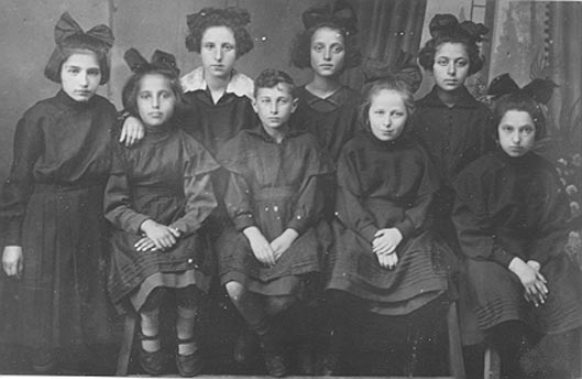 Jewish school children