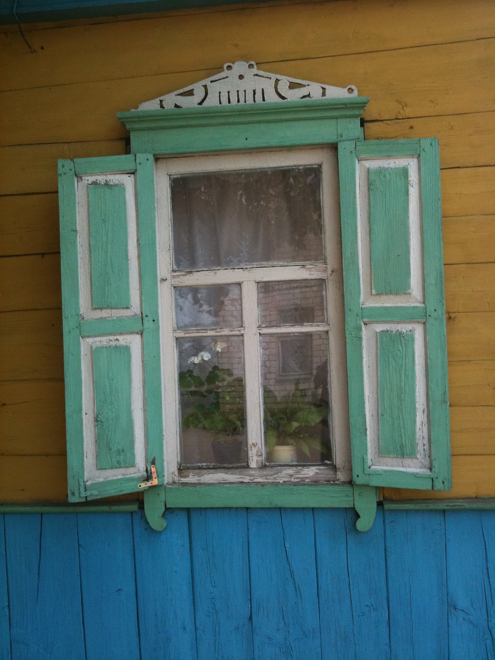 House
                Window Closeup