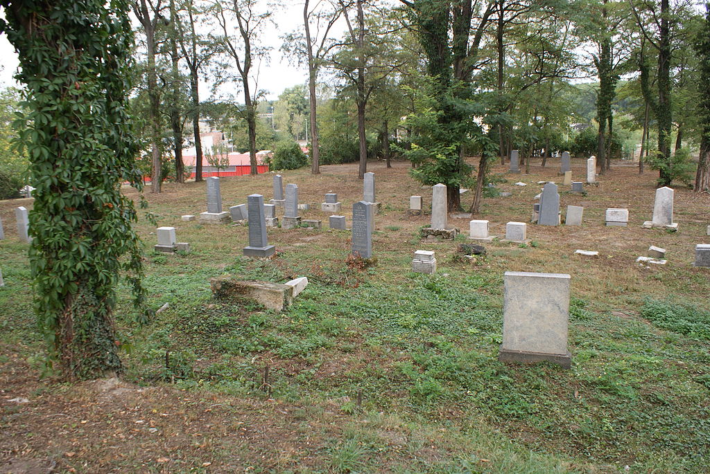 New_Jewish_cemetery